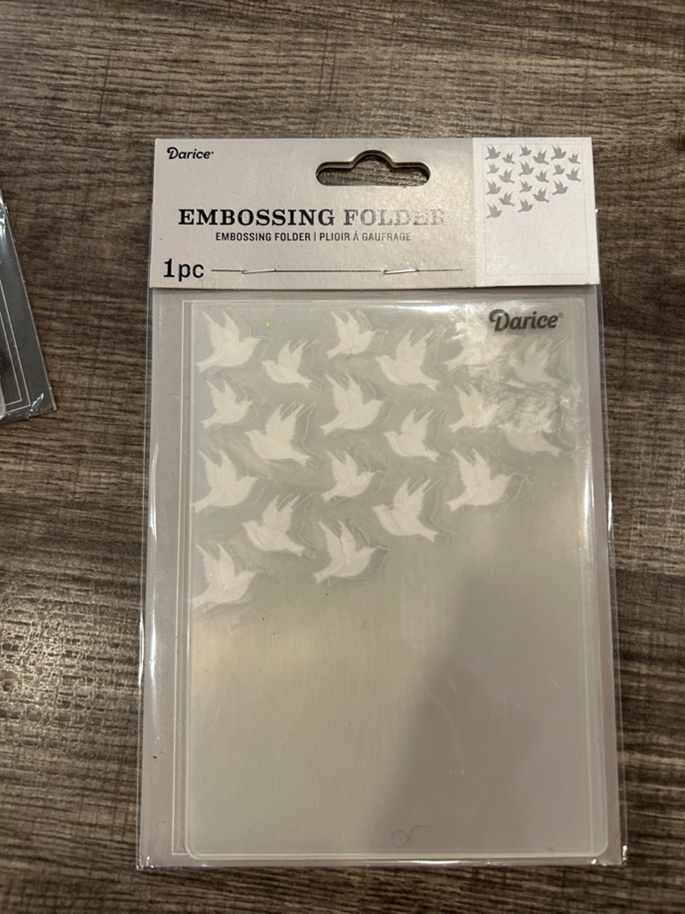 6 pack Darice Embossing Folder Collection - Assorted Floral & Animal Designs - Picture 2 of 7